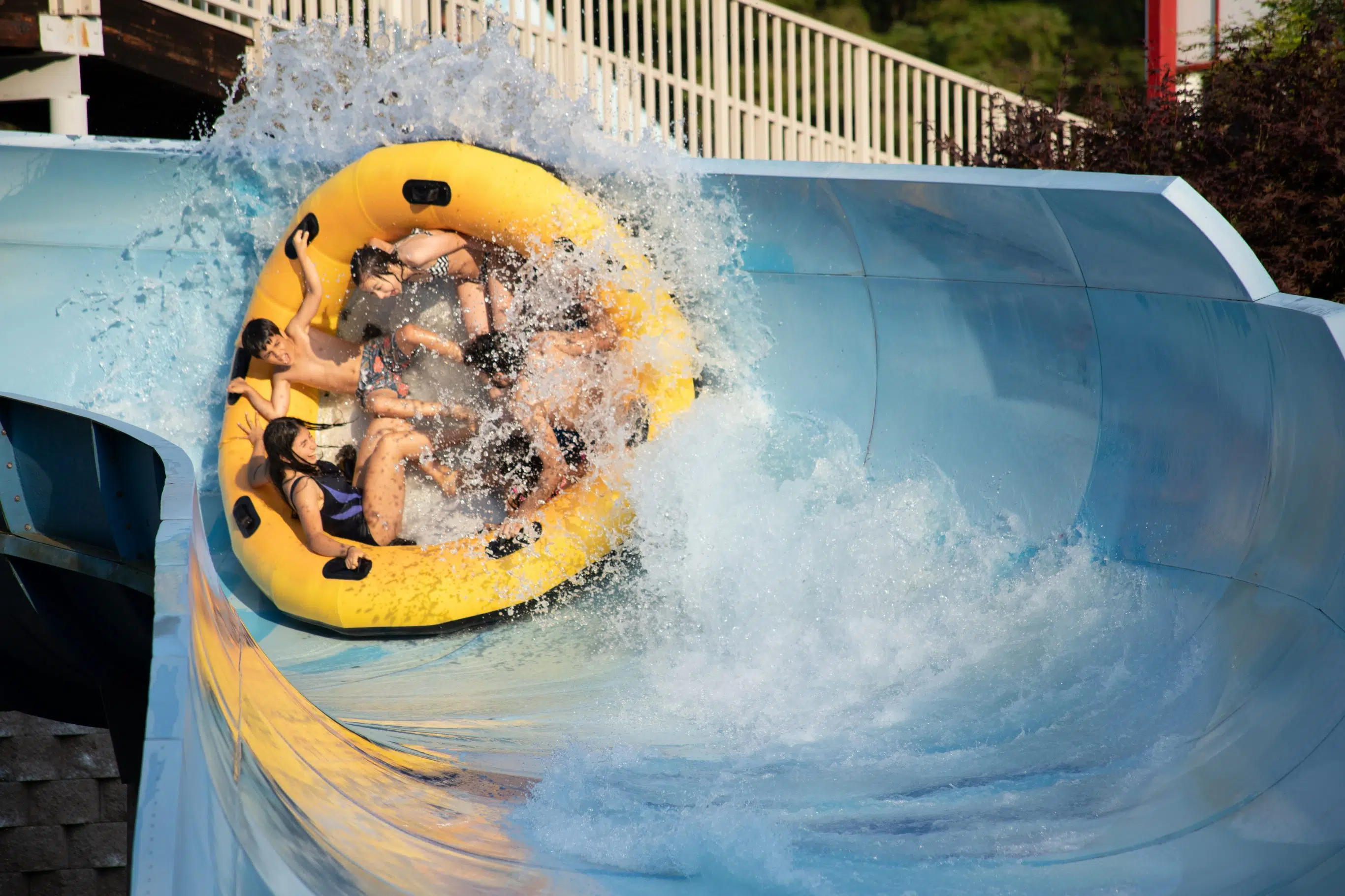 Win passes to Cultus Lake Waterpark | 93.7 JR Country