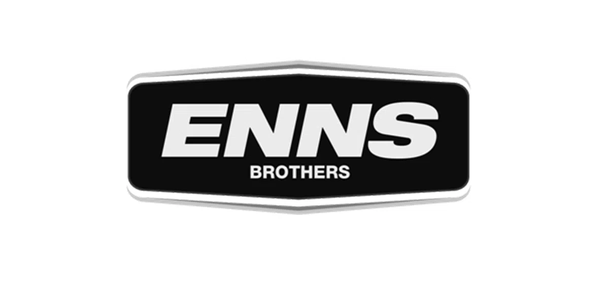 LIVE ON LOCATION Enns Brothers QX104 Country