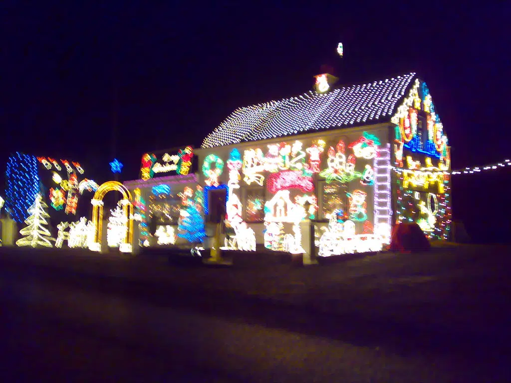Winnipeg Christmas Light Map QX104 Country