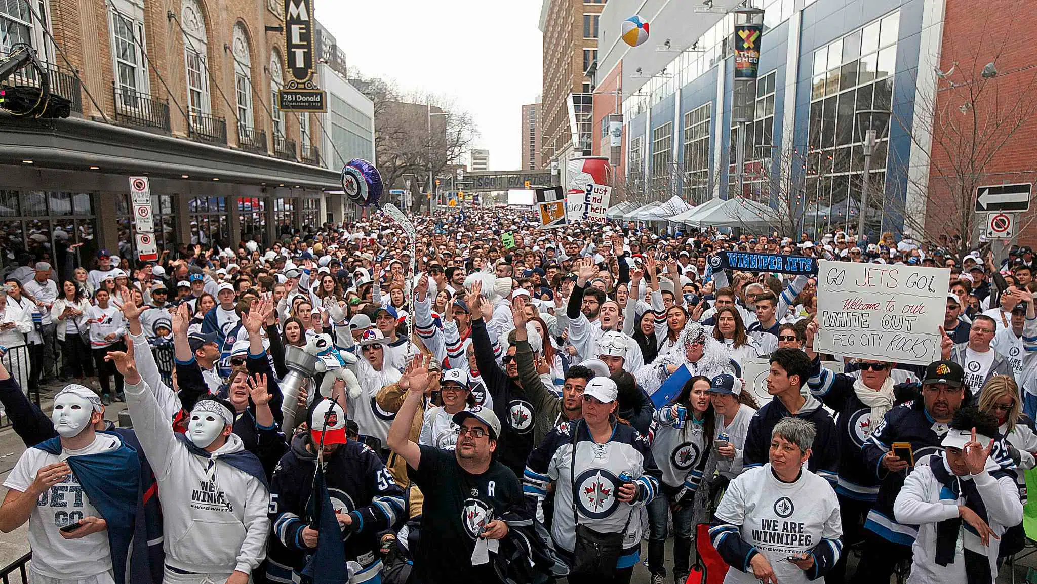 A perspective on Winnipeg and its Whiteout by The New York Times. | 94 ...