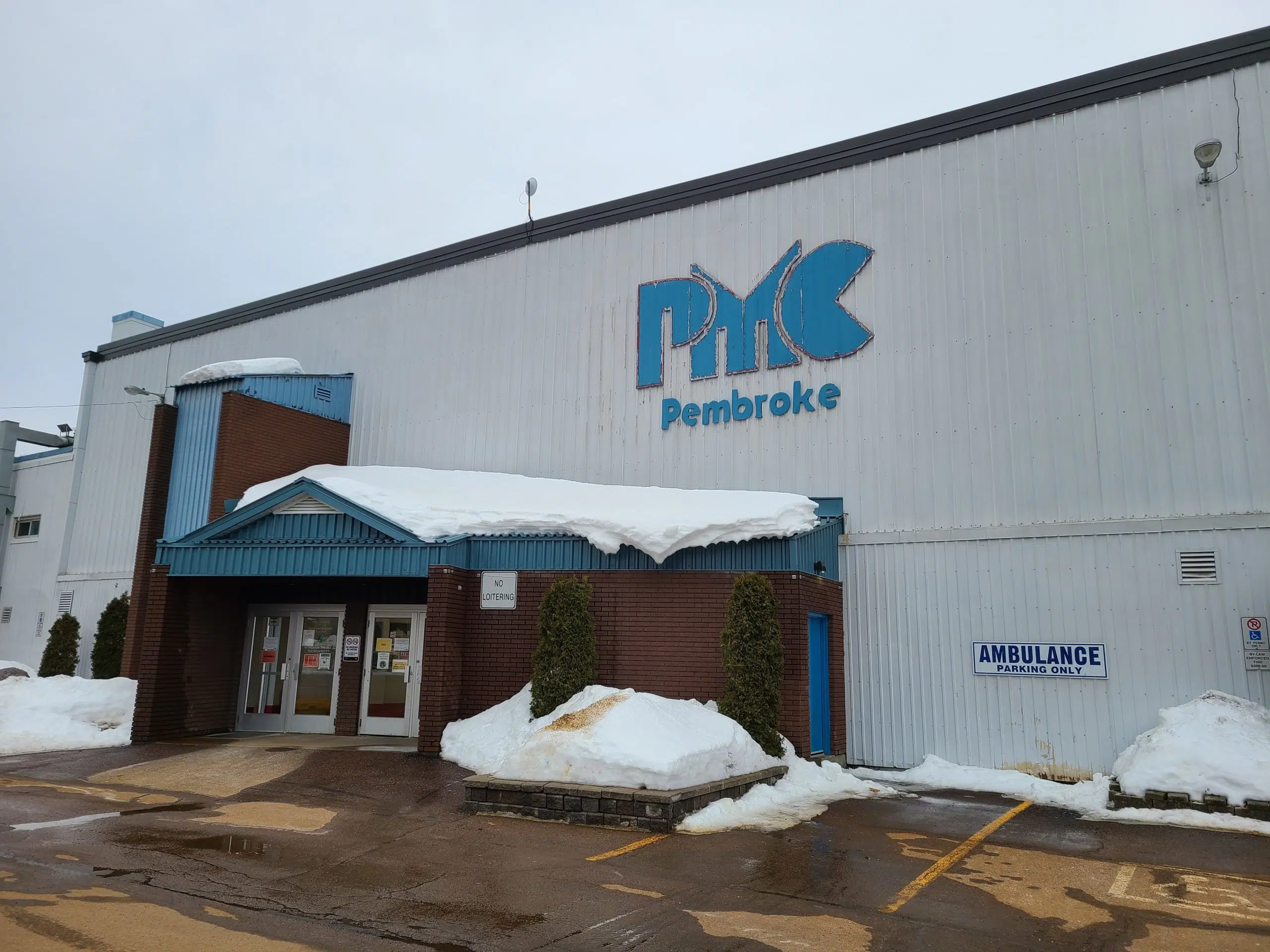 COVID19 vaccine clinic to open at PMC in Pembroke on Friday, March 12th 96.1 Renfrew Today