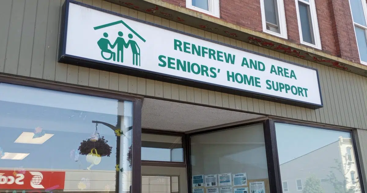 Renfrew’s No Frills and Seniors Home Support team up to help seniors