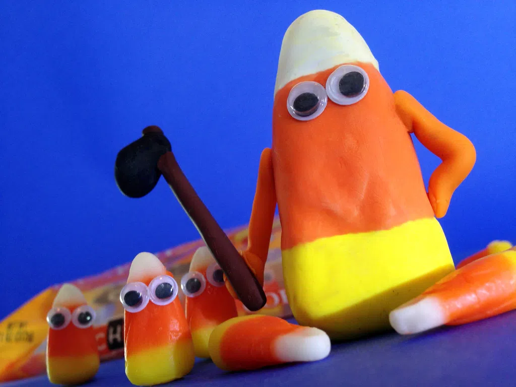 Candy Corn, It’s Not Just For Eatin’ But For Drinkin’ Too!