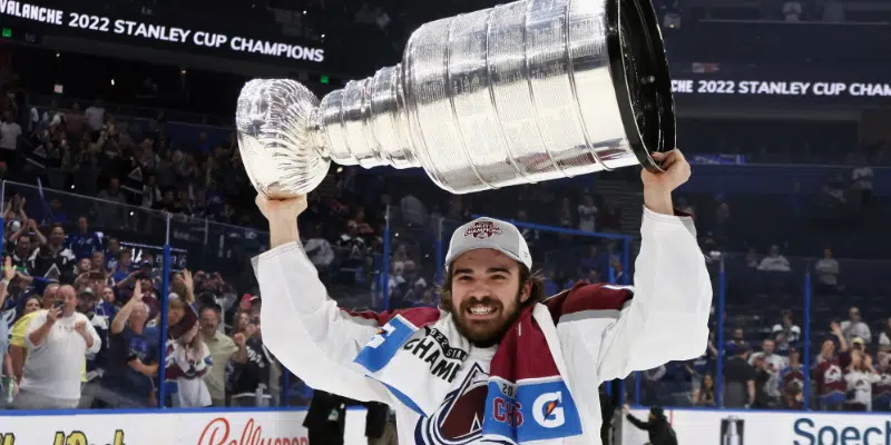 Avalanche] The cup has landed in Newfoundland with Alex Newhook : r/hockey