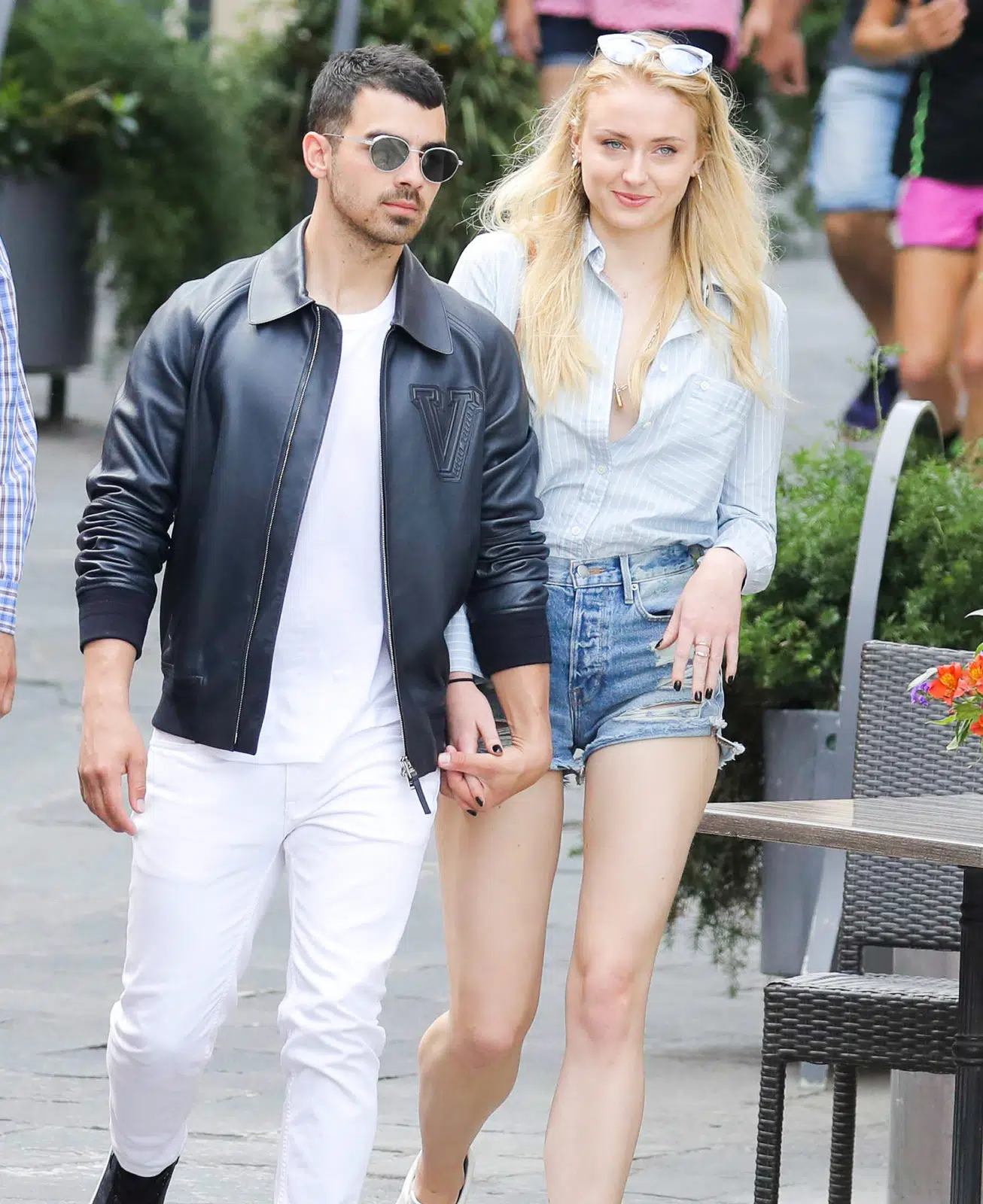 Joe Jonas proposes to Sophie Turner