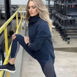 Carrie Underwood HATES one workout.. When her trainer says lets go