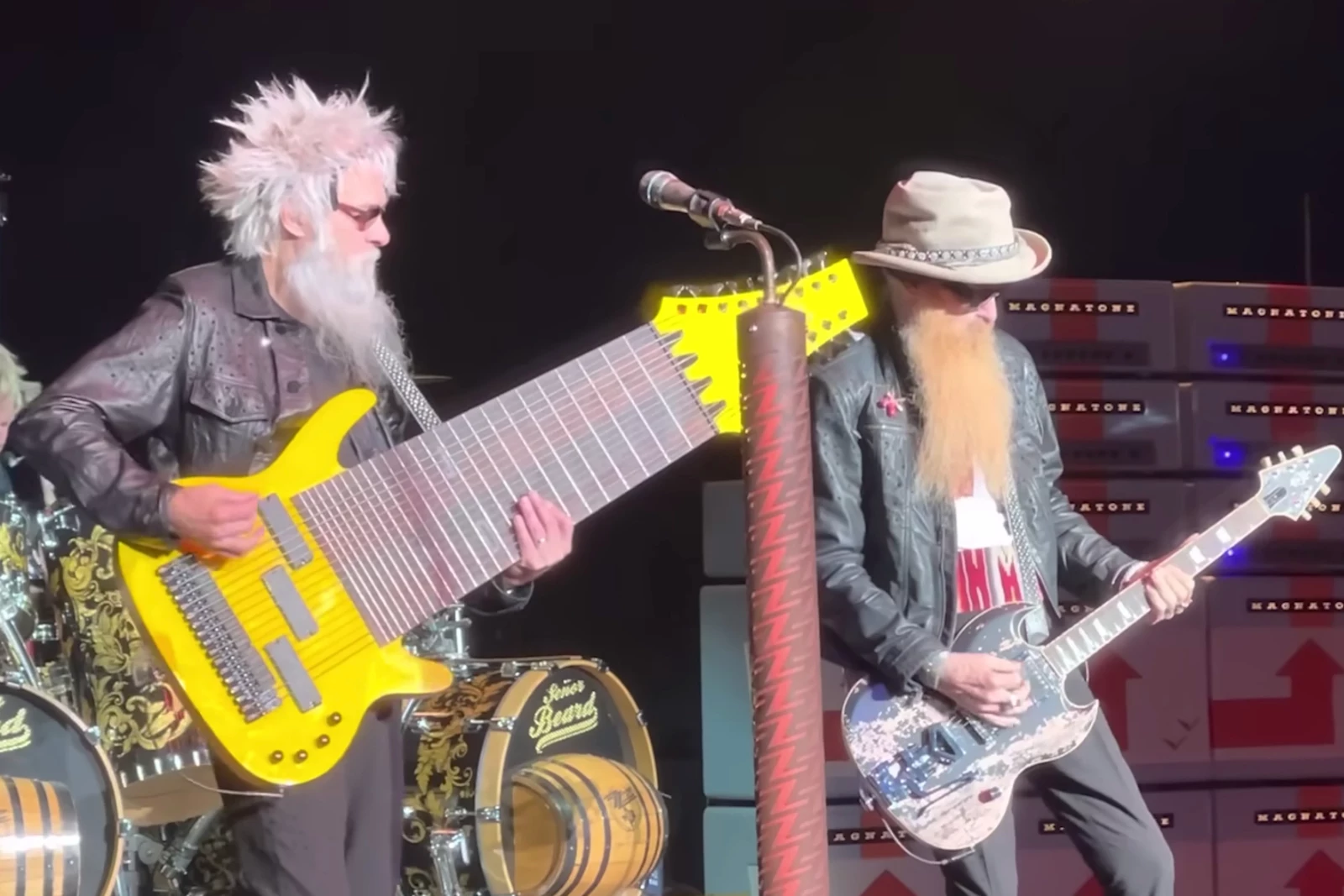 Here’s Why ZZ Top Just Performed With a Massive 17String Bass DRGNews